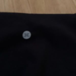 Black leggings with pockets